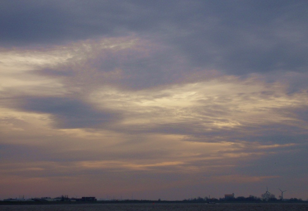 Himmel über Bremerhaven