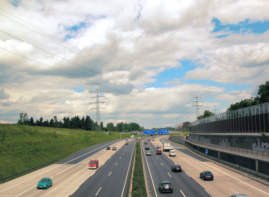 Himmel über der Autobahn