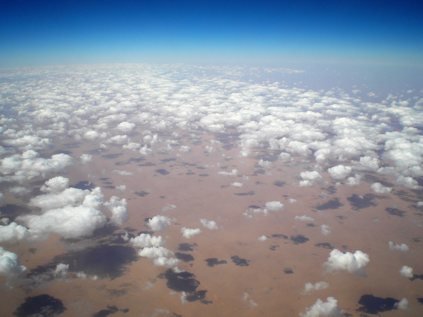 Himmel über der Wüste