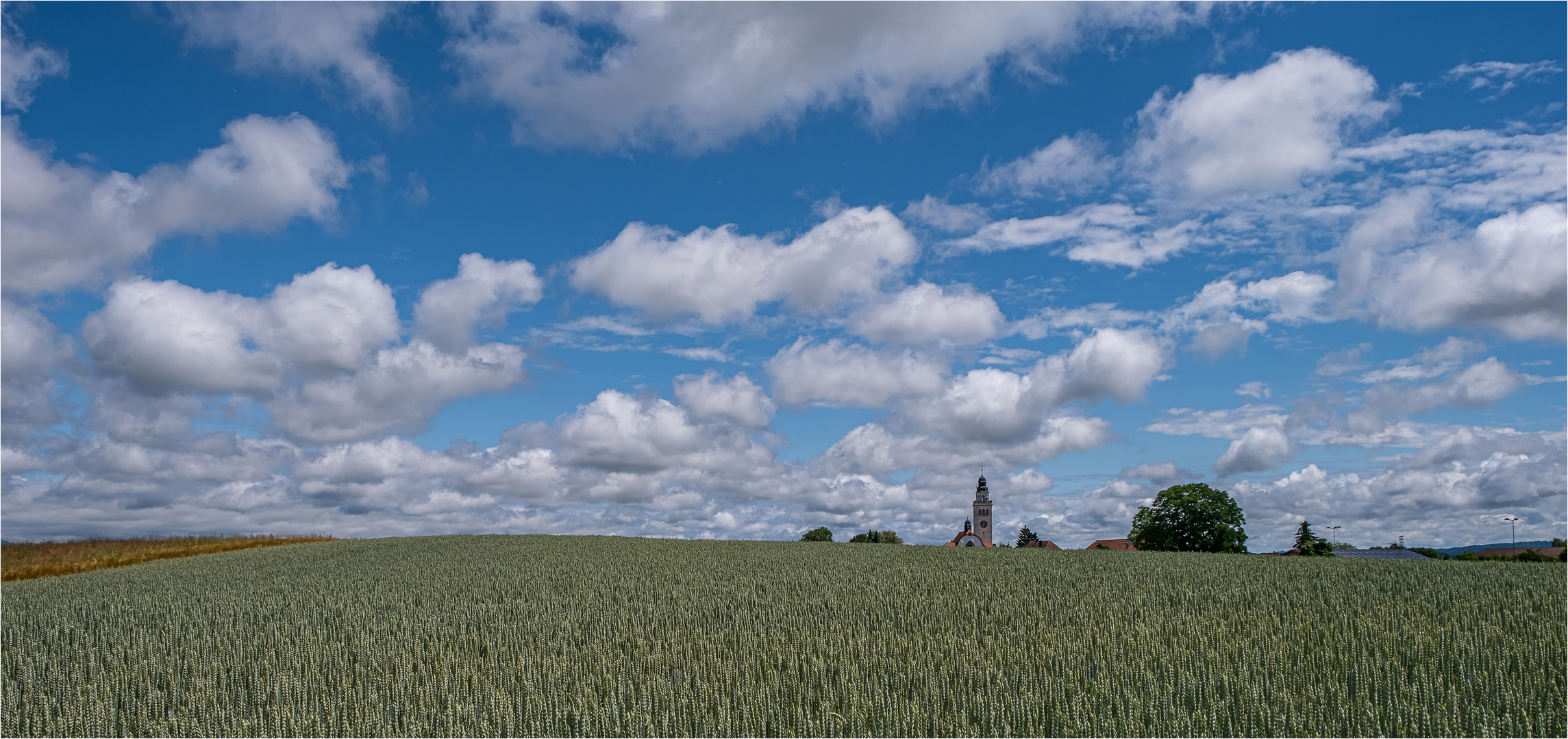 HIMMEL UND ERDE