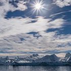  HIMMEL UND SOMMERSONNE ÜBER GRÖNLAND ... und von den Eisbergen sieht man nur die Spitzen