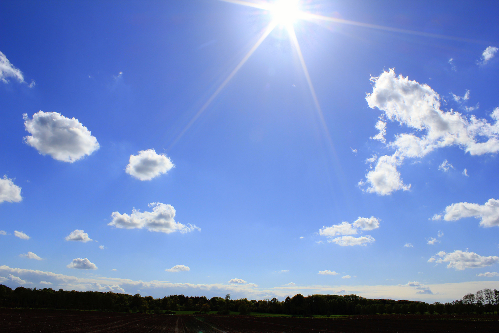 Himmel, Wolken, Horizont