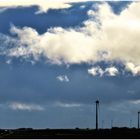 Himmel, Wolken, Windräder