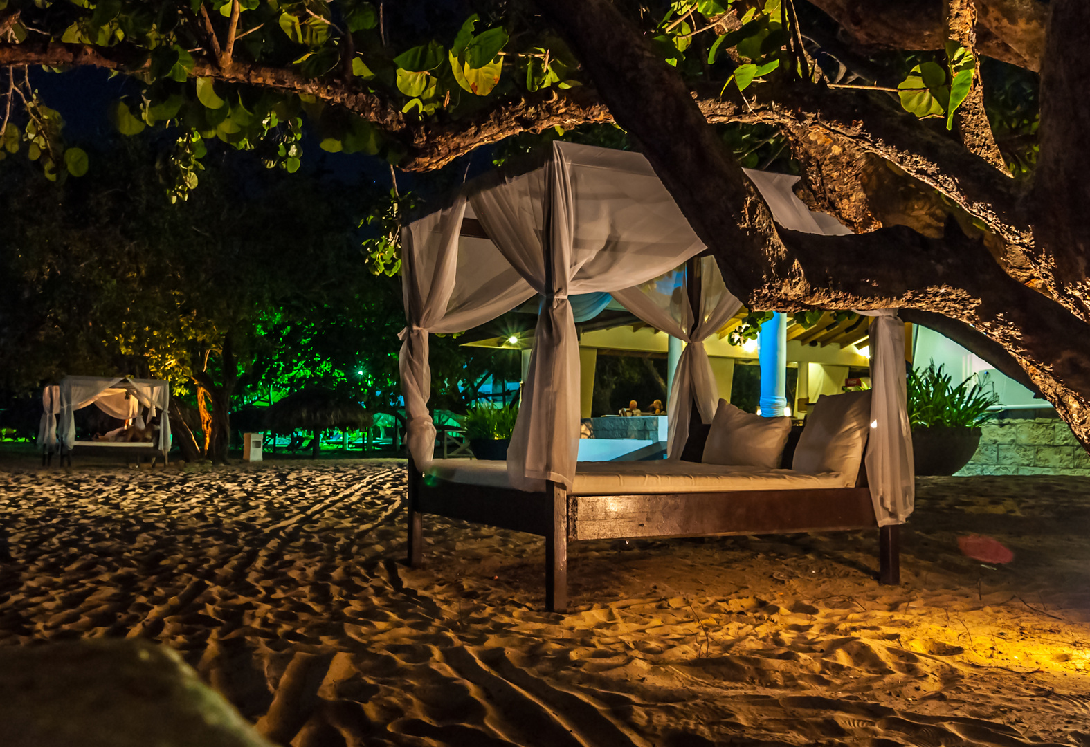 Himmelbett am Strand (Playa Doradas)