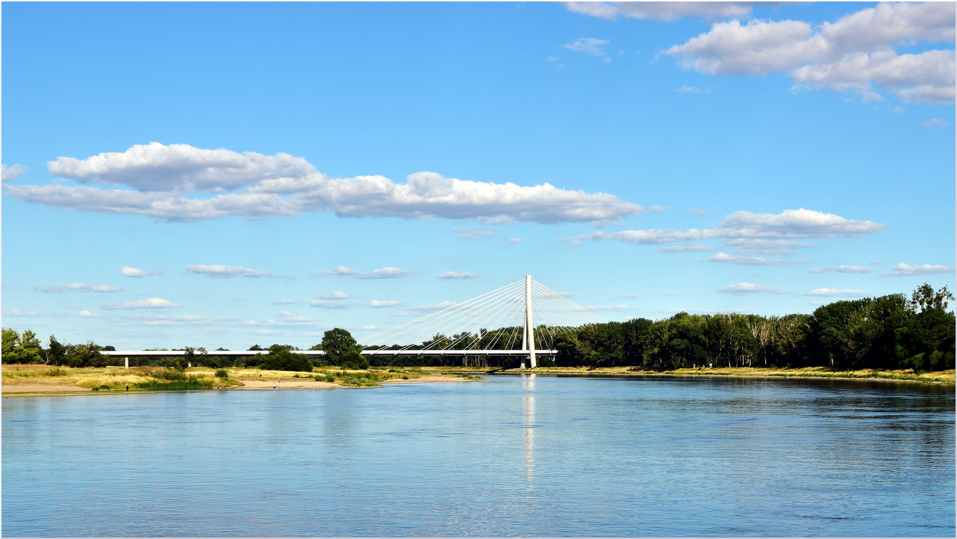 HIMMELBLAU und Niedrigwasser...