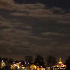 Himmels-Blickachse im Vollmondlicht: Pieschener Hafen zur Dresdener Innenstadt