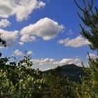 Himmelsblau und Schönwetterwolken