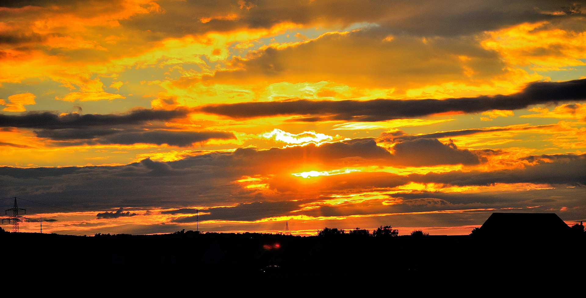 Himmelsfeuer, Sky under fire, fuego en el cielo