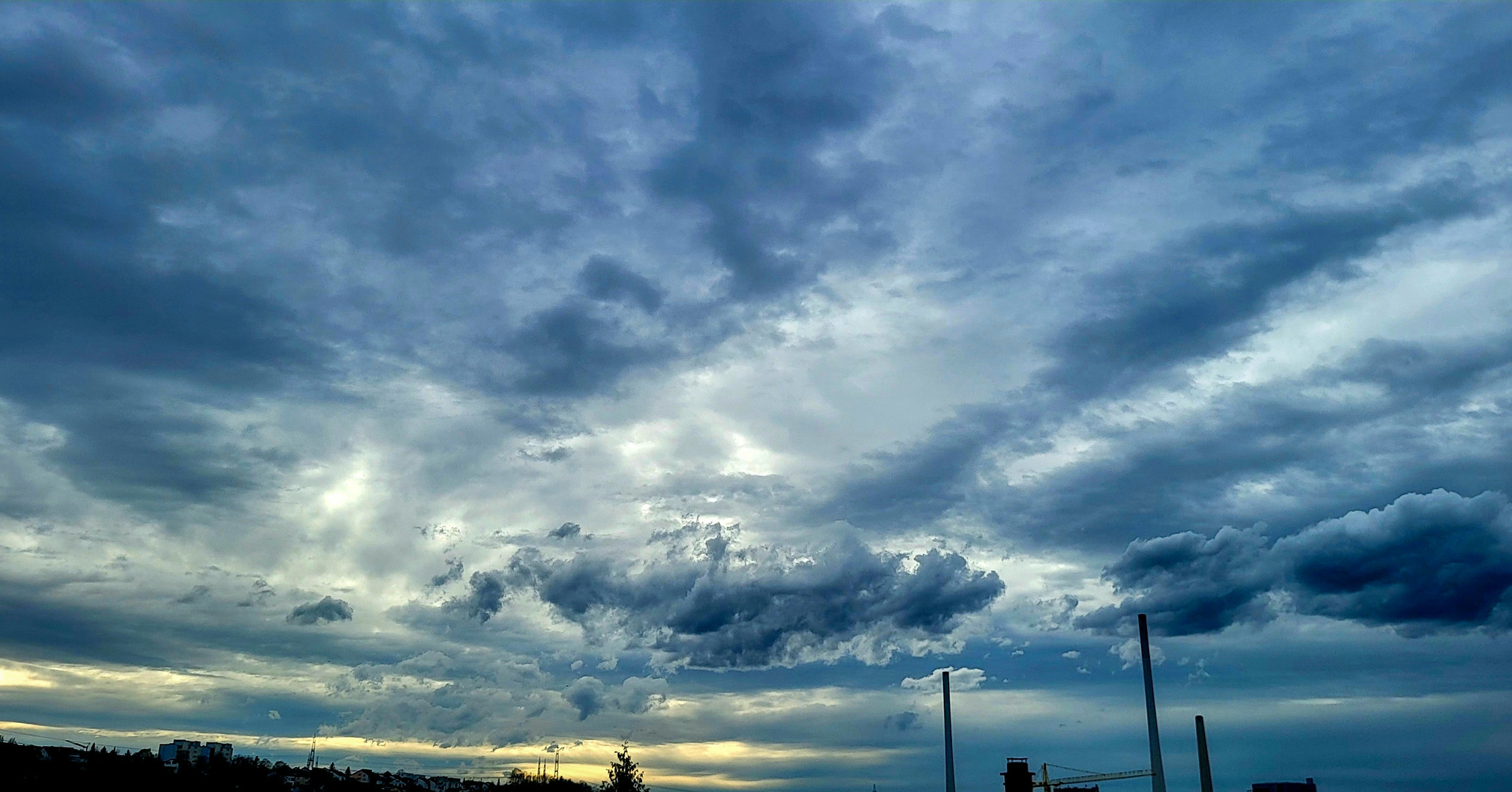 ~Himmelsgemälde: Die Poesie der Wolken