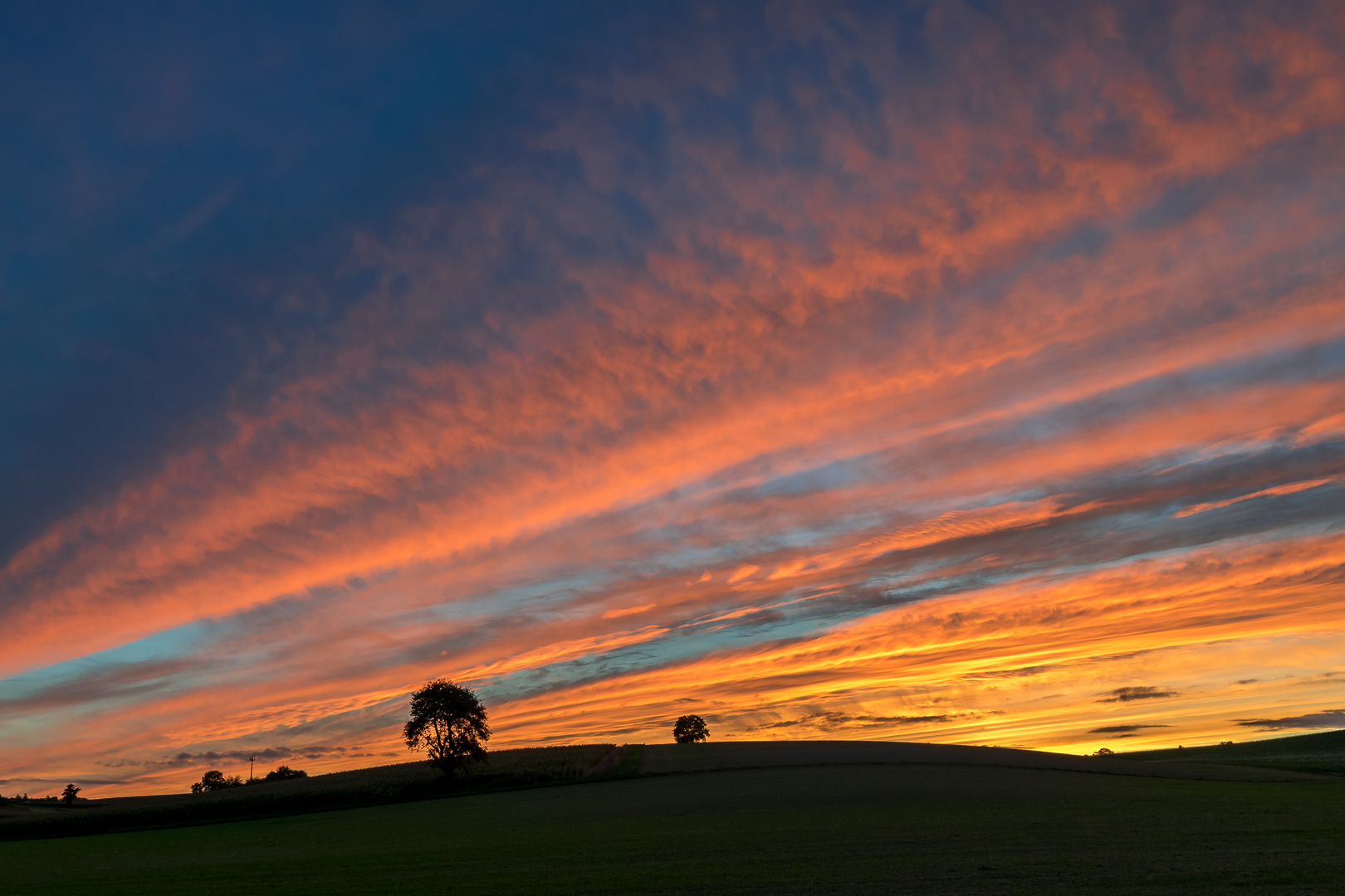 Himmelsglühen im Herbst