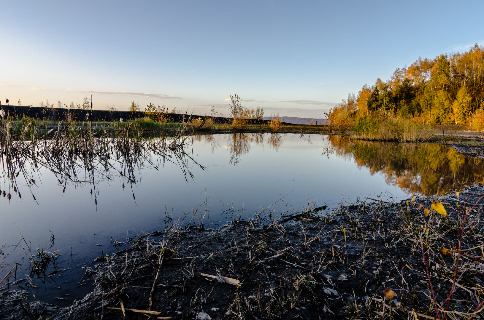 Himmelsspiegel auf dem Plateau der Halde Lydia Camphausen