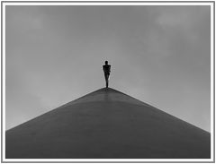 Himmelsstürmer / man walking to the sky