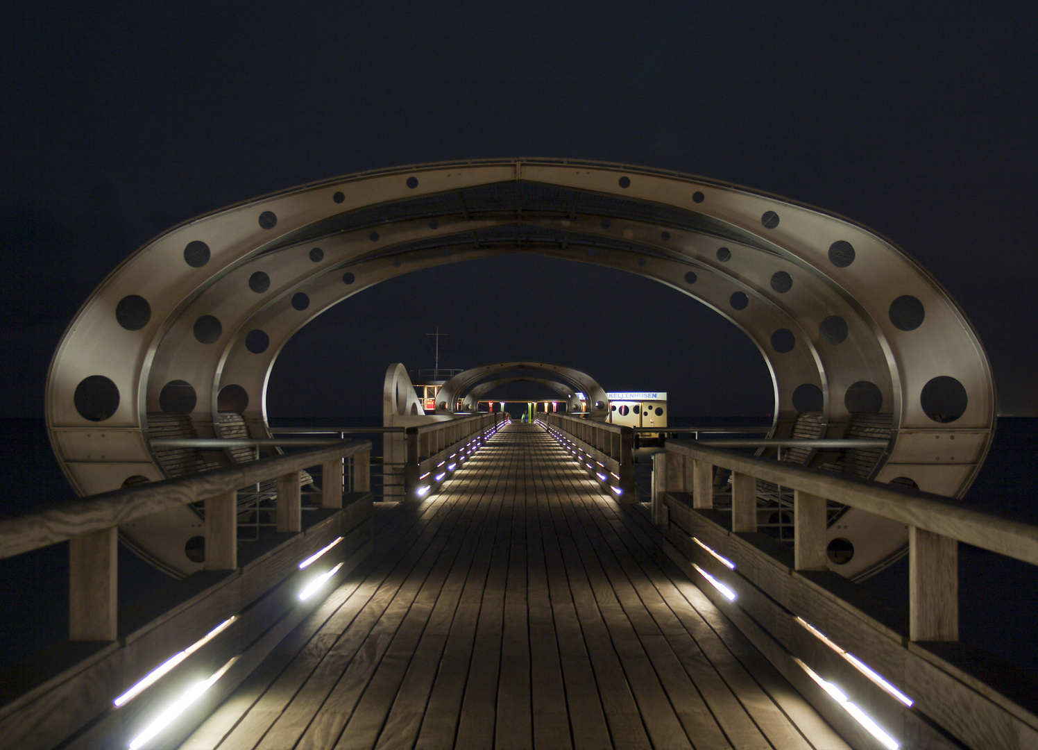 Himmelstunnel bei Nacht