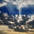 himmlisches Wolken-Himmel-Lichtspektakel