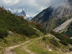 Hinab ins Gschnitztal