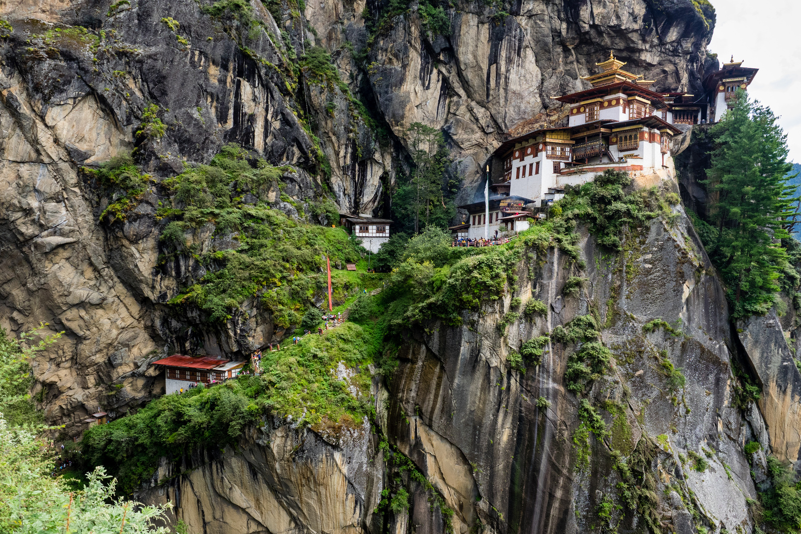 hinauf zum Kloster Taktshang