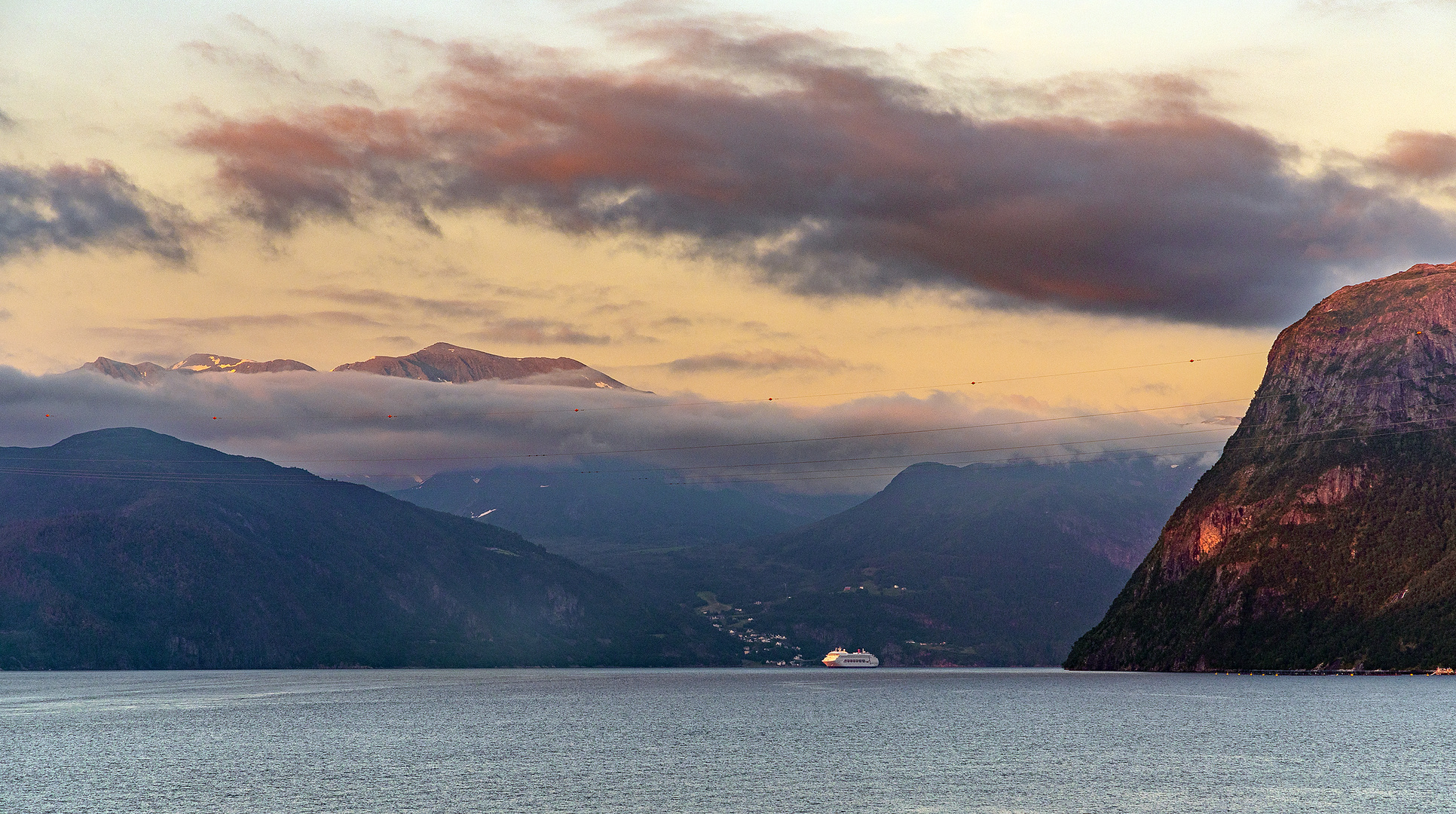 Hinaus aus dem Fjord