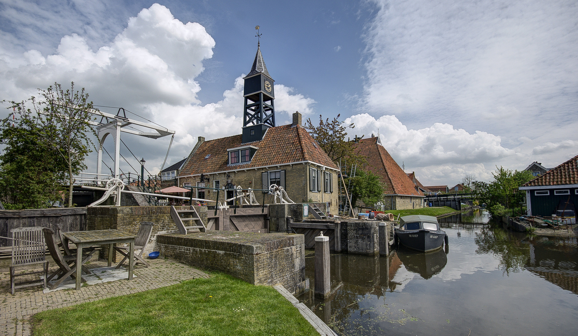 Hindeloopen - Het Oost - Havengebouw