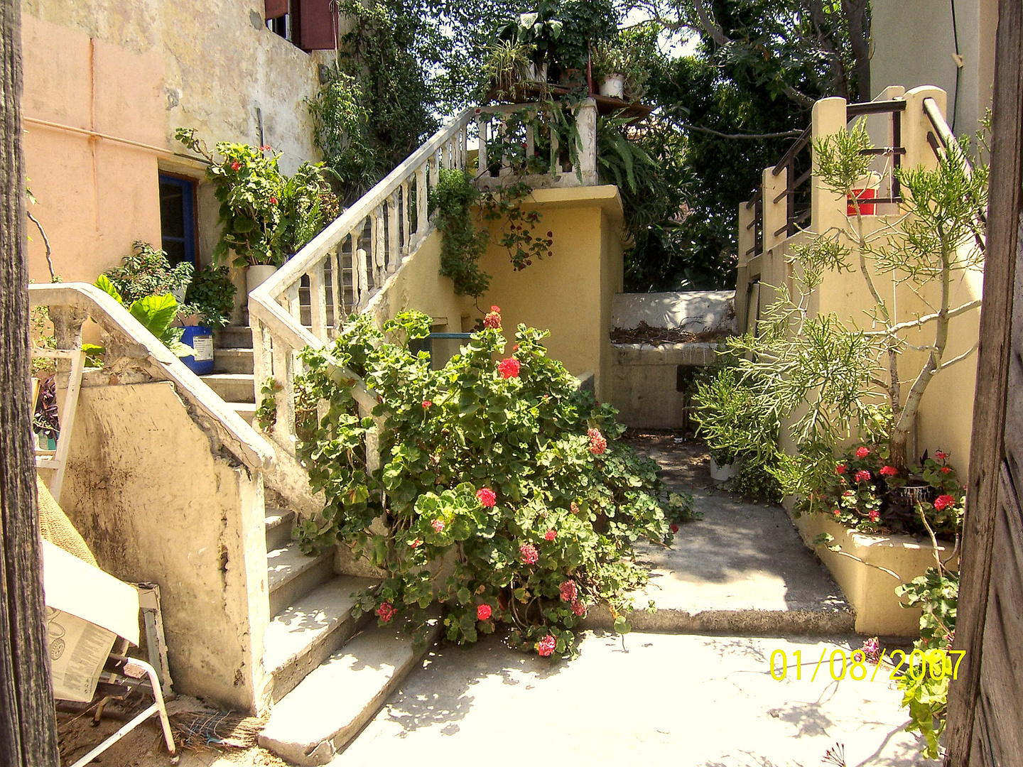 Hinderhofidyll in der Altstadt von Rhodos