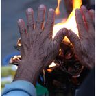 Hinduistisches Feueropfer am Seto Machhendranath Tempel