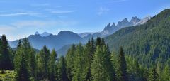 hinten die Agnergruppe, davor Pale di San Martino