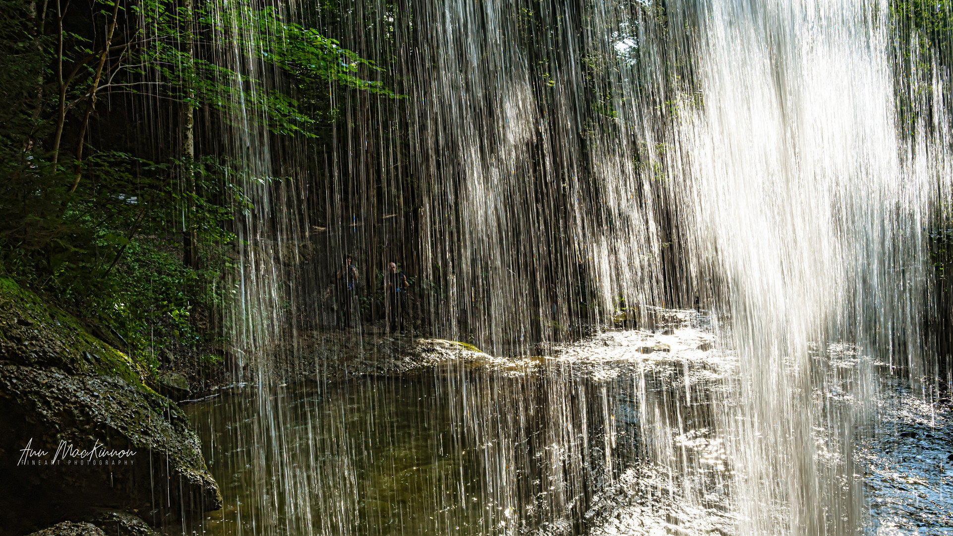 Hinter dem Wasserfall (ANN_9630)