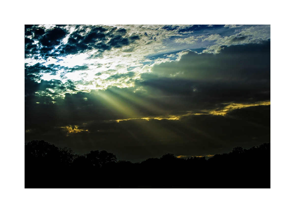 Hinter den Wolken ist die Hoffnung