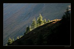 hinter der Kluppe kommt die Sonne übers Joch