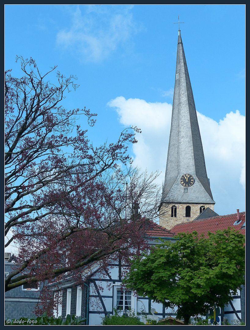 ... hinter der Stadtmauer ...