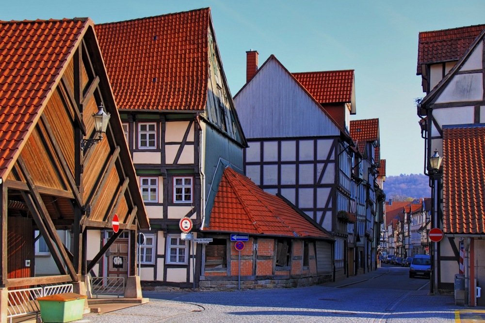 Hinter der Stadtmauer