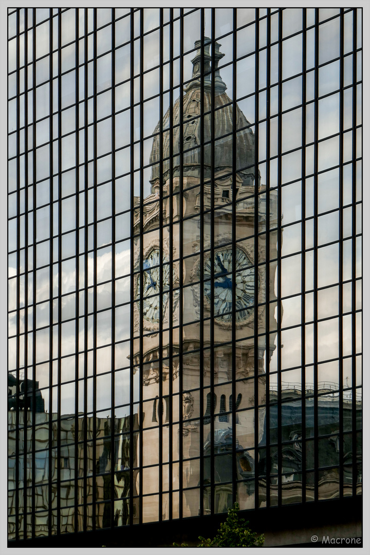 hinter gittern