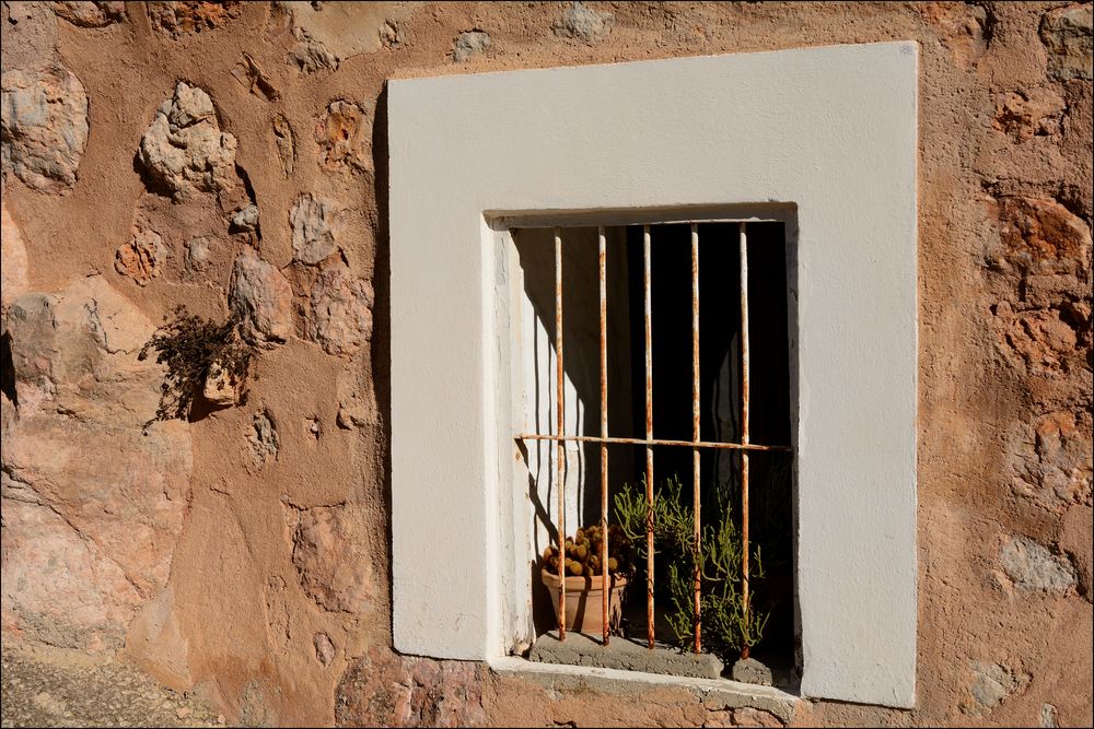 Hinter Gittern