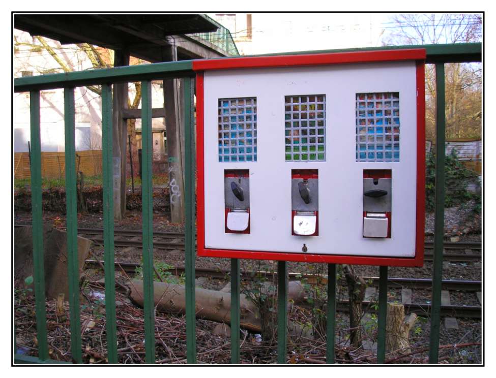 Hinter Gittern, der Kaugummi Knast