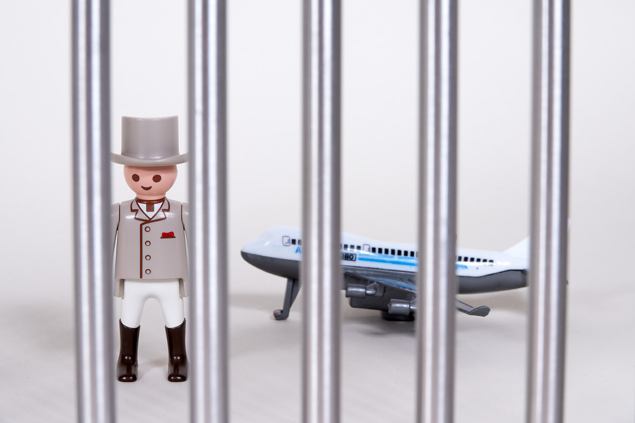 Hinter Gittern gelandet