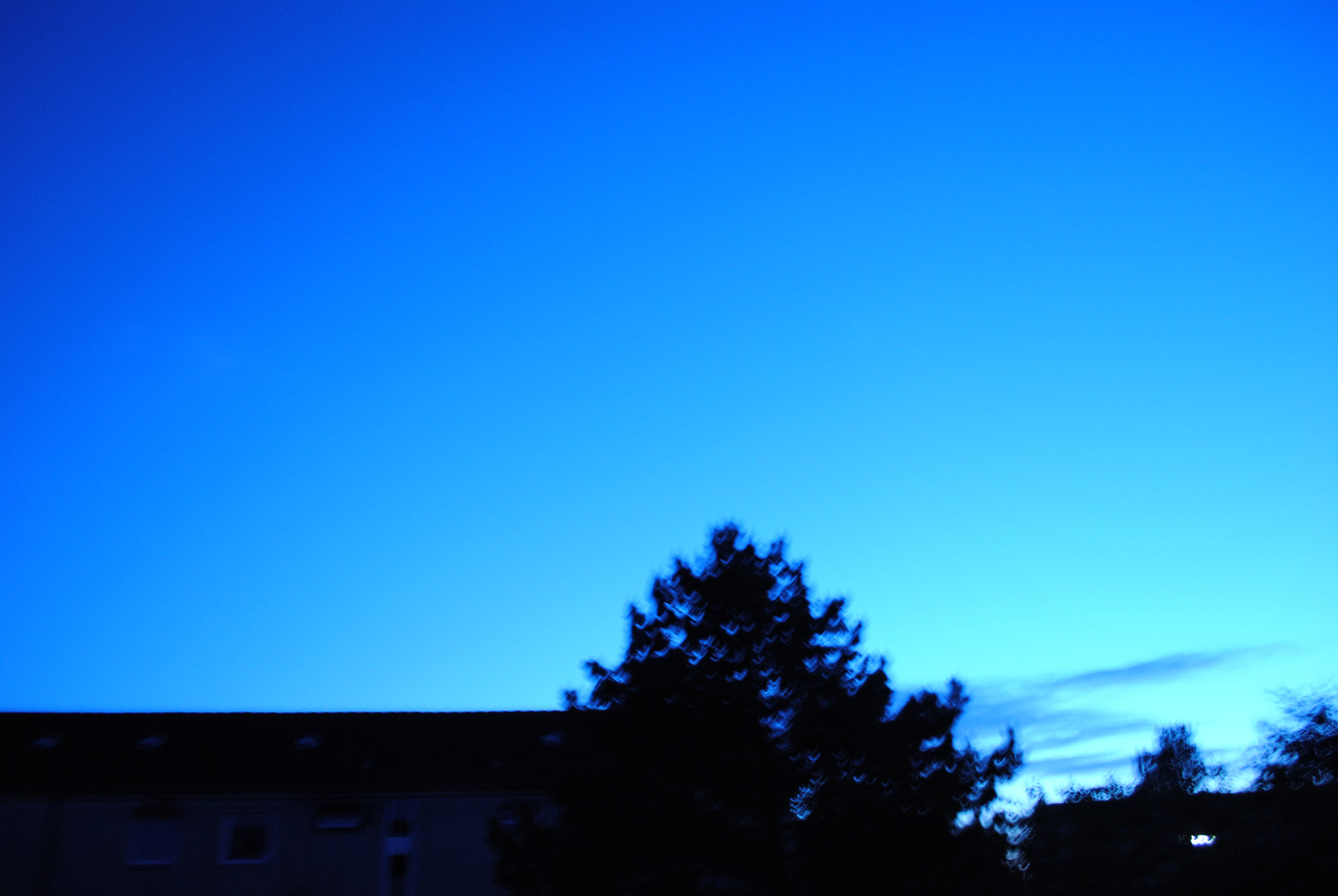 Hinter meinem Haus bei Sonnenuntergang