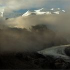 HINTER NEBEL UND WOLKEN