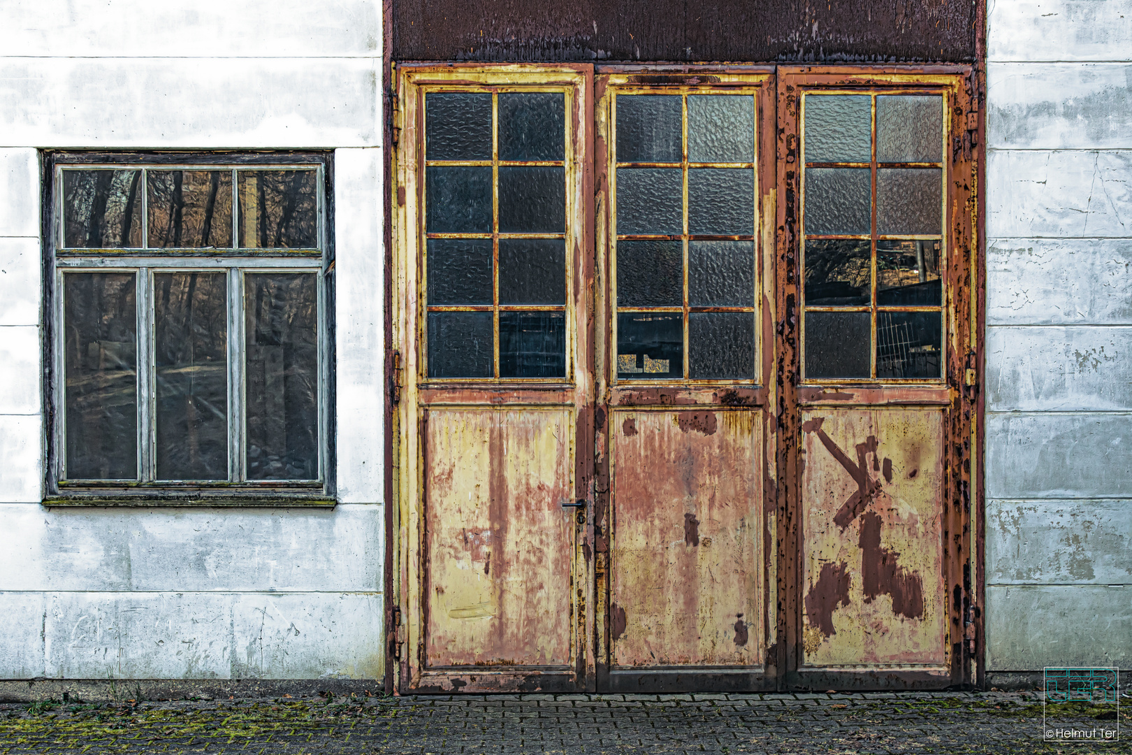 Hinter verschlossenen Toren