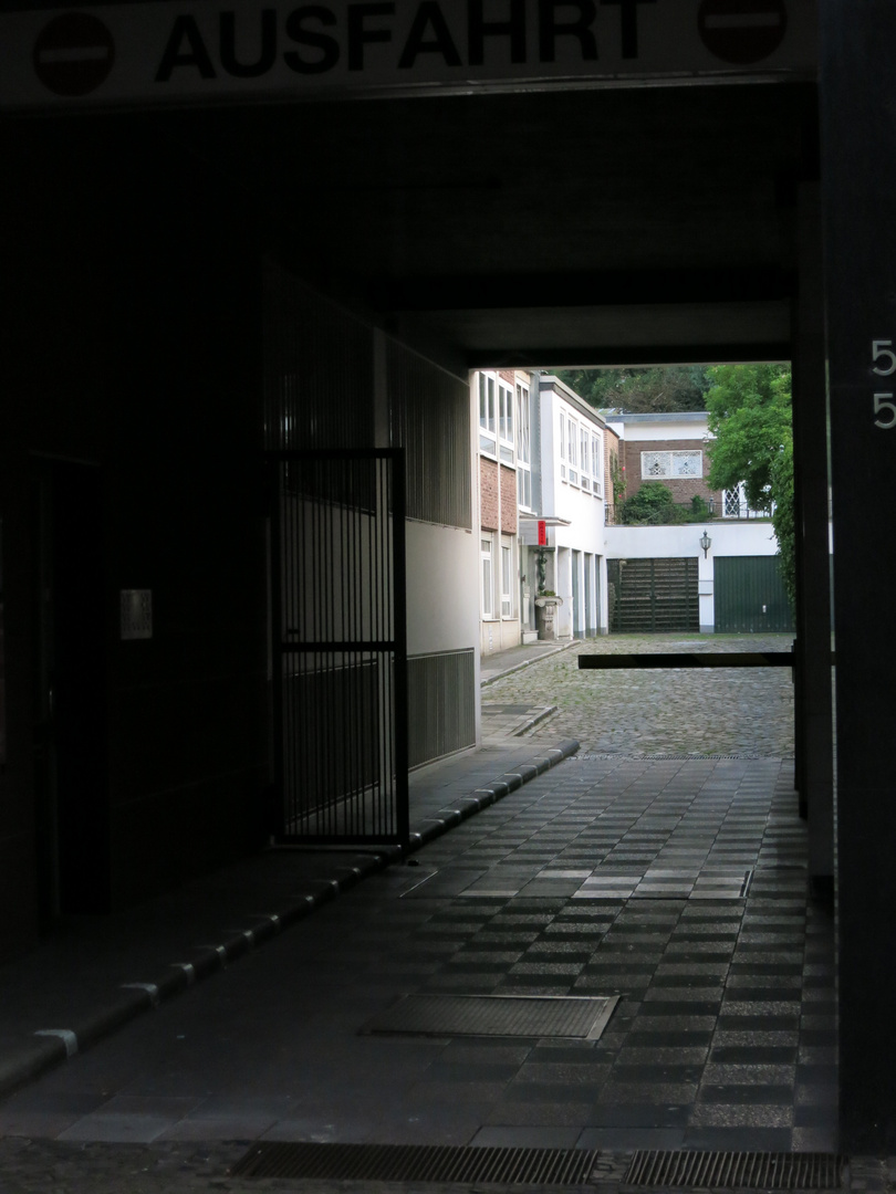 Hinterhof 3