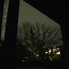 Hinterhof bei Nacht