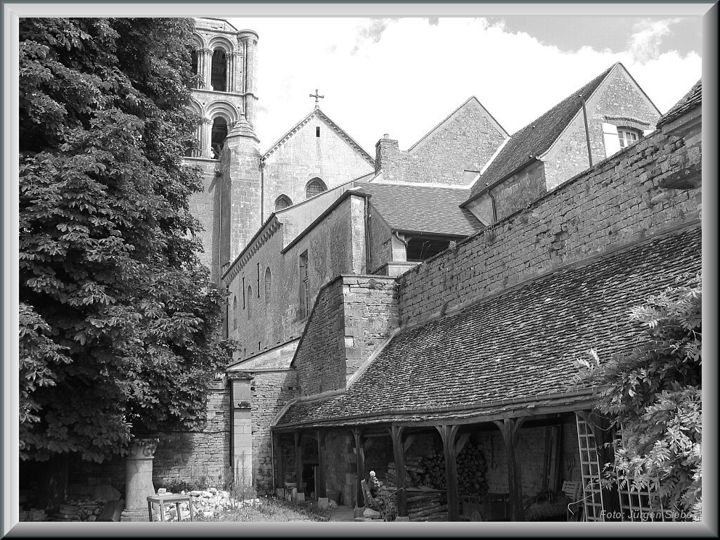 Hinterhof des Klosters in Vézelay