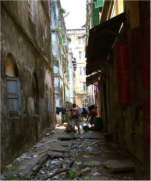 Hinterhof Geschichten in Yangon