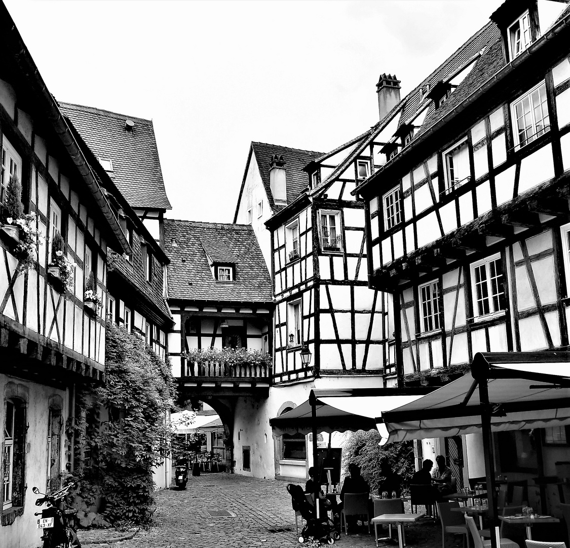 Hinterhofszene in Colmar 