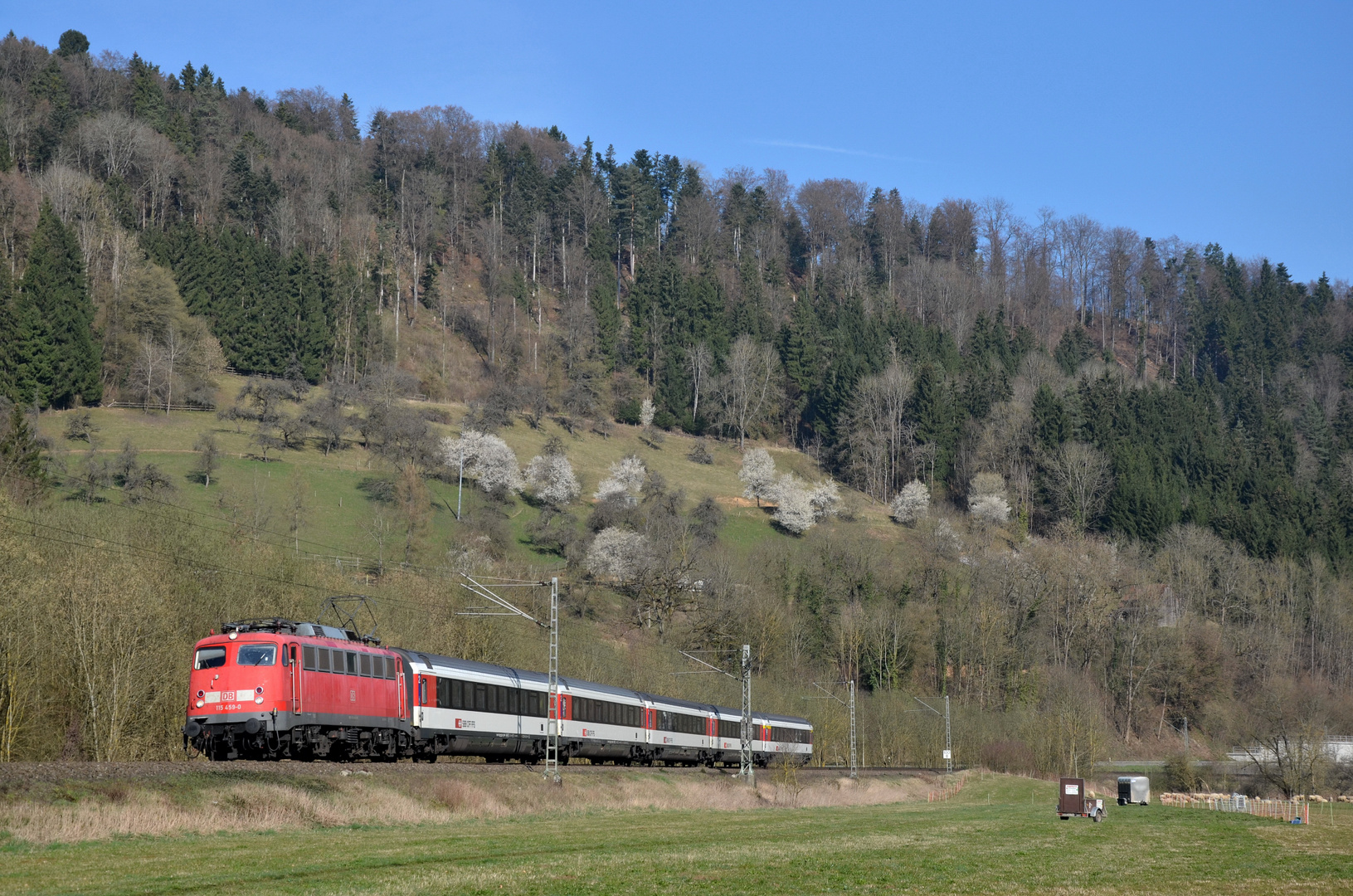 Hinterm Klärwerk immer weiter ...