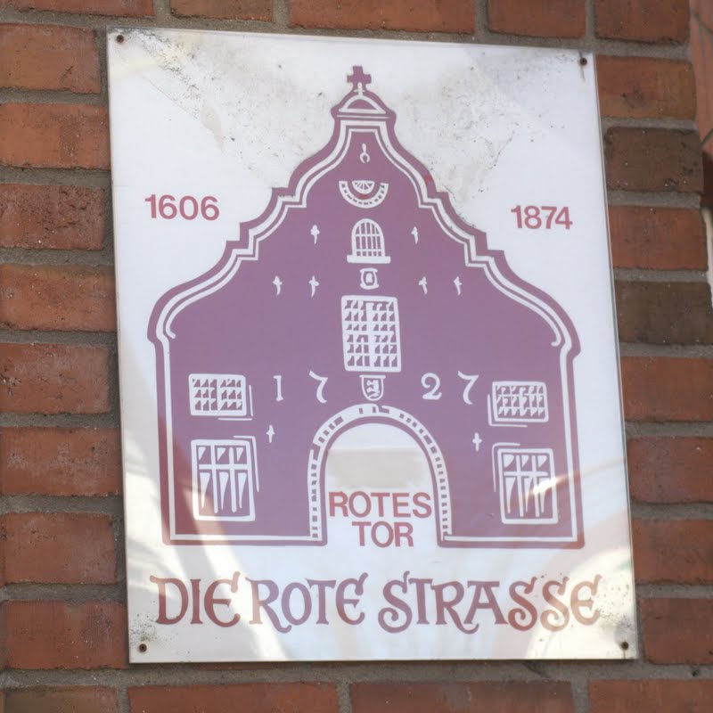 Hinweis auf die Rote Straße