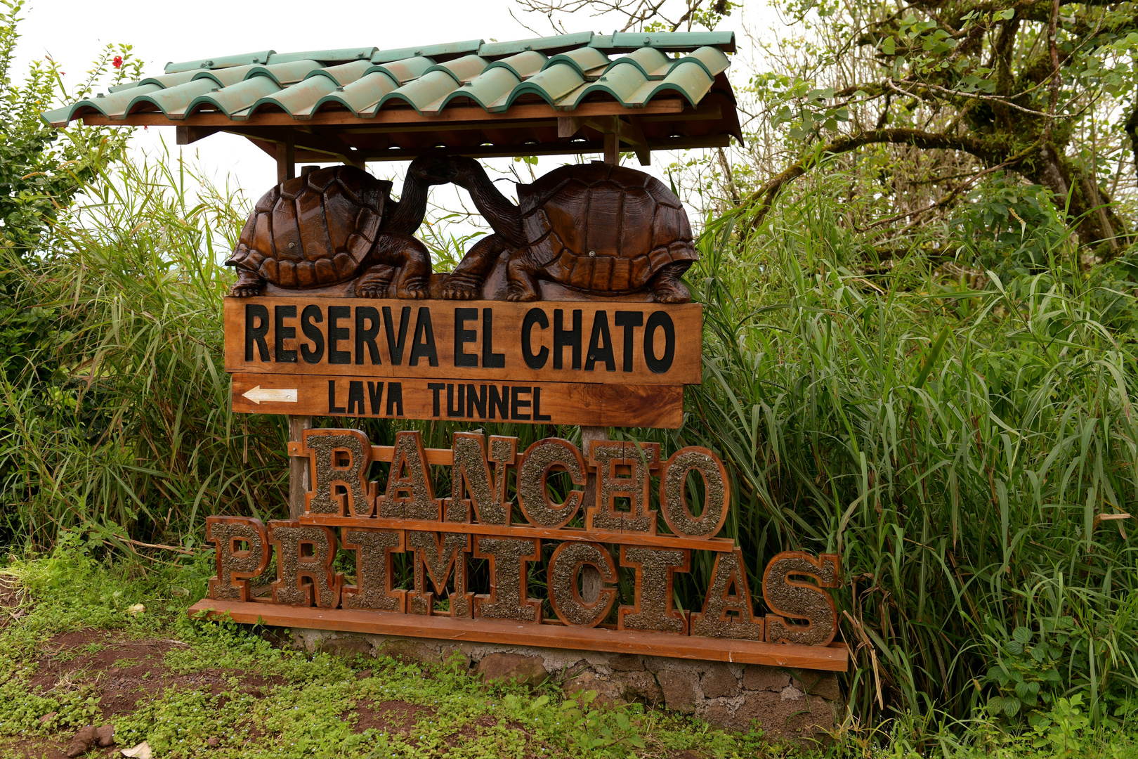 Hinweisschild auf Galapagos