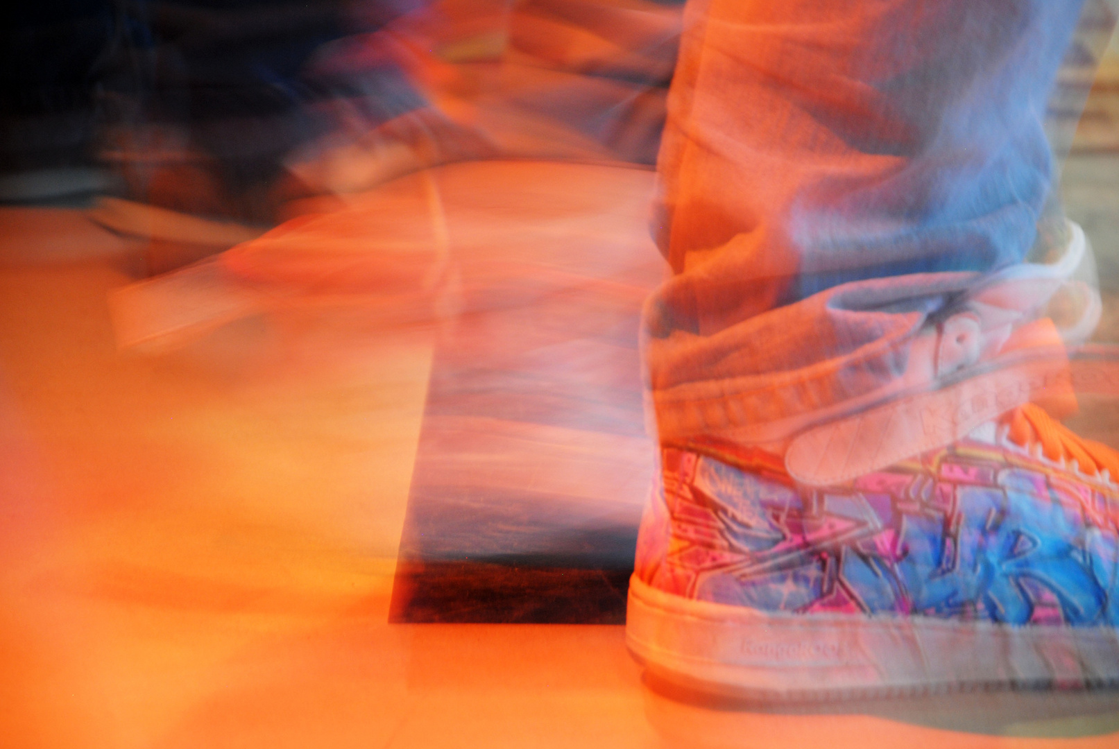 _hip hop dancing sneakers