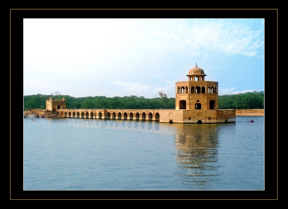 Hiran Minar (Deer Tower)