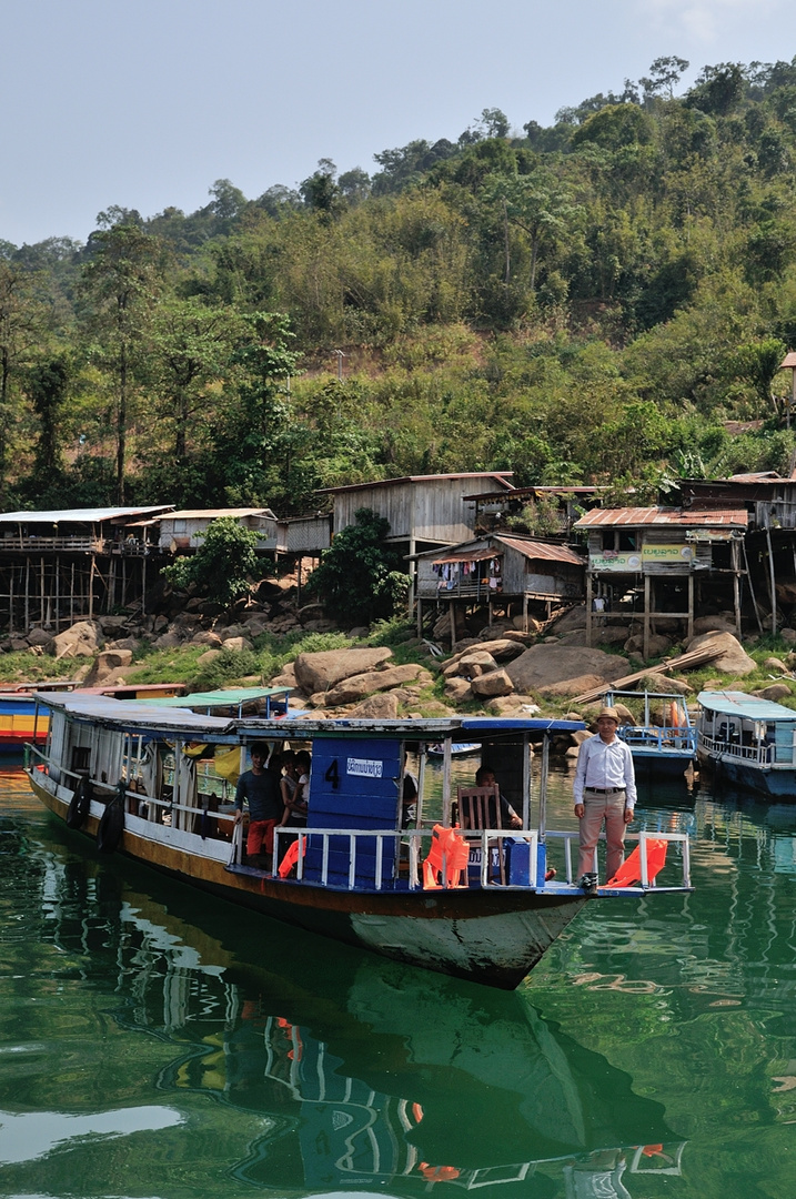 Hire a boat on the artificial lake