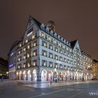 Hirmer München mit Weihnachtsbeleuchtung
