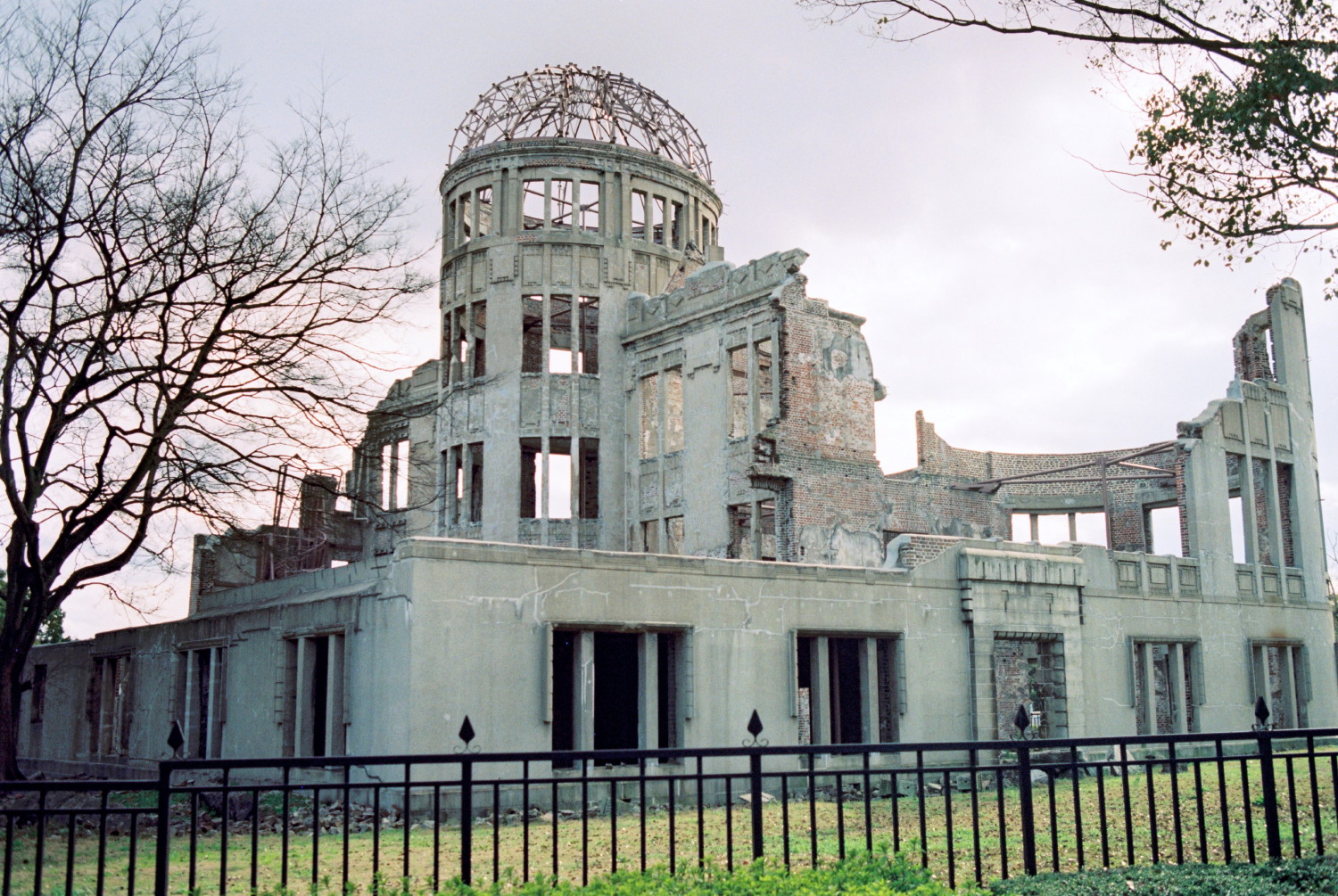 Hiroshima Peace Memorial Park (2)